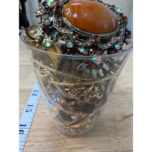 Gold Tone Wearable Jewelry Lot Mixed Styles & Pieces Includes Rhinestone Brooch - Picture 8 of 12